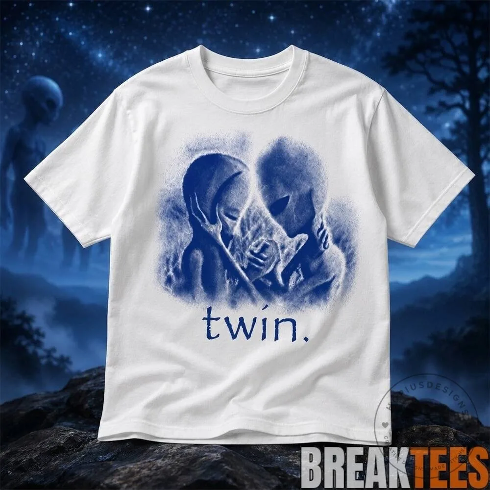Twin Alien Embrace Graphic White Short Sleeve T-Shirt